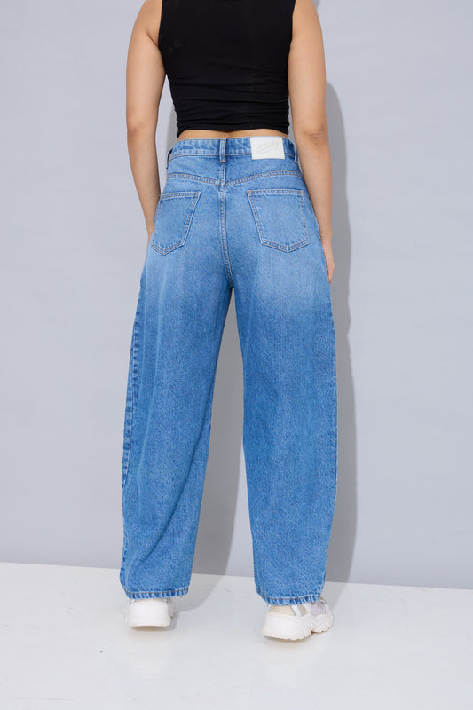 Curve Flow Denims