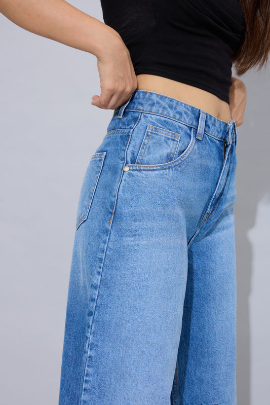 Curve Flow Denims