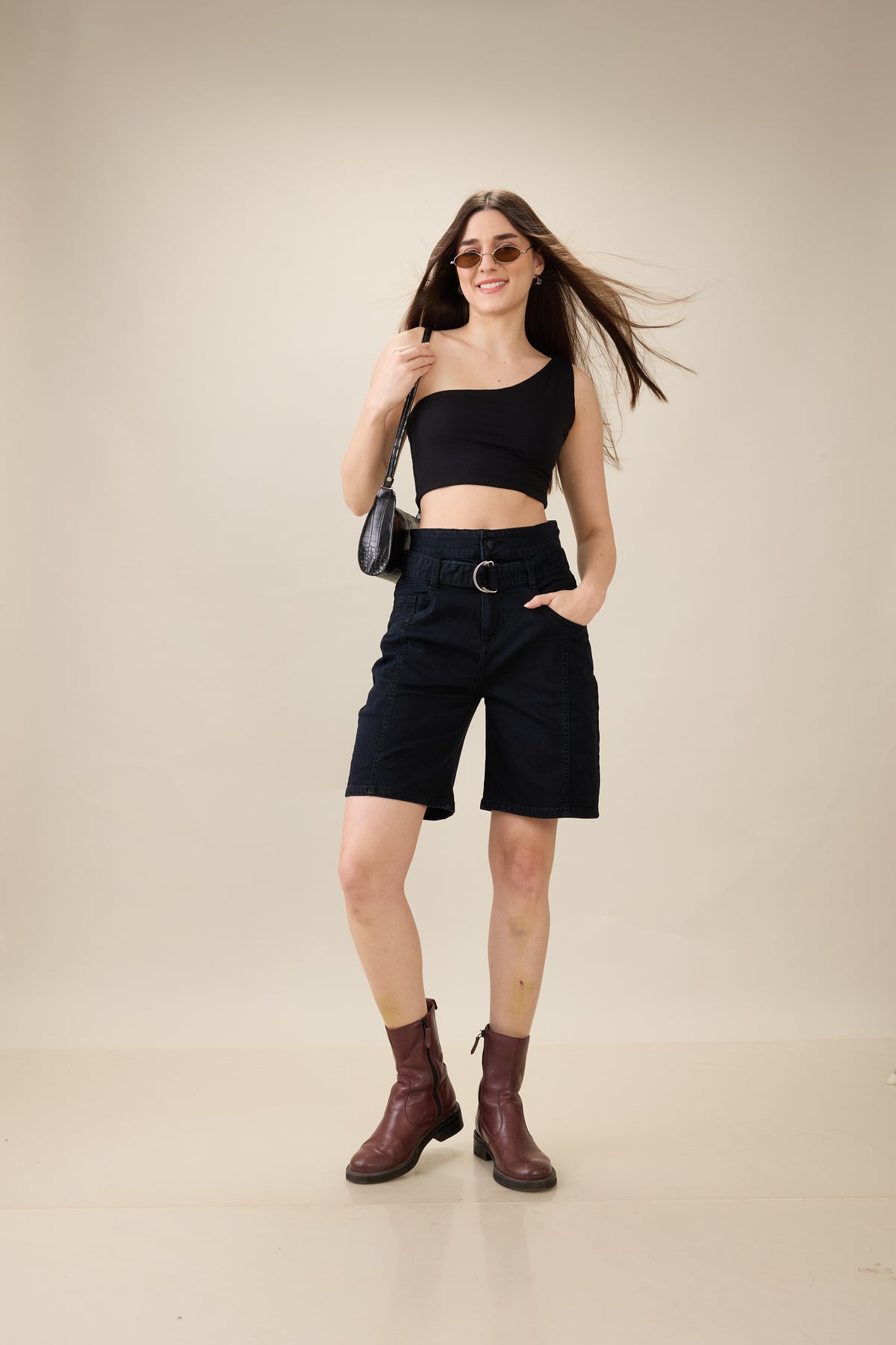 Belted Muse Bermudas