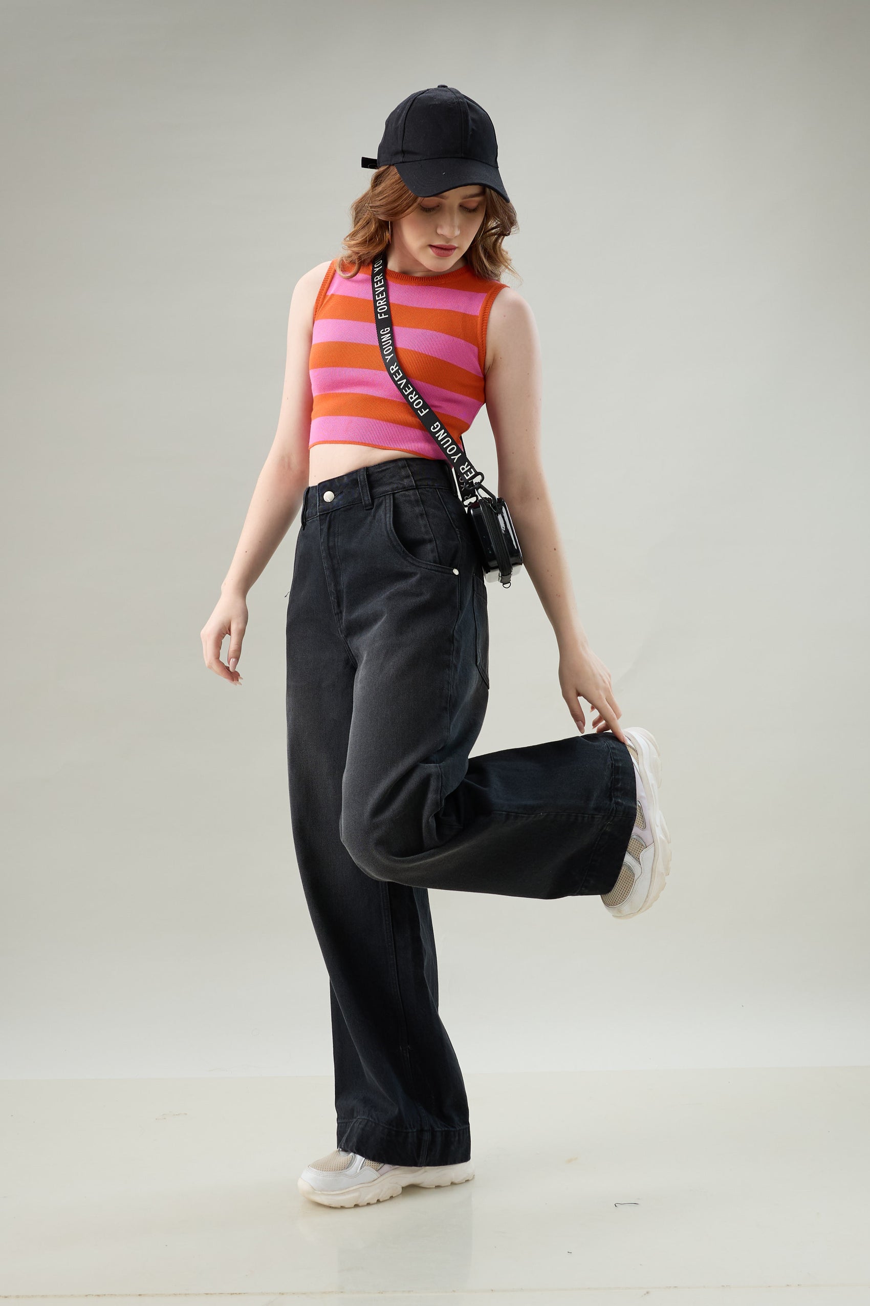 Studio Black Wide Jeans